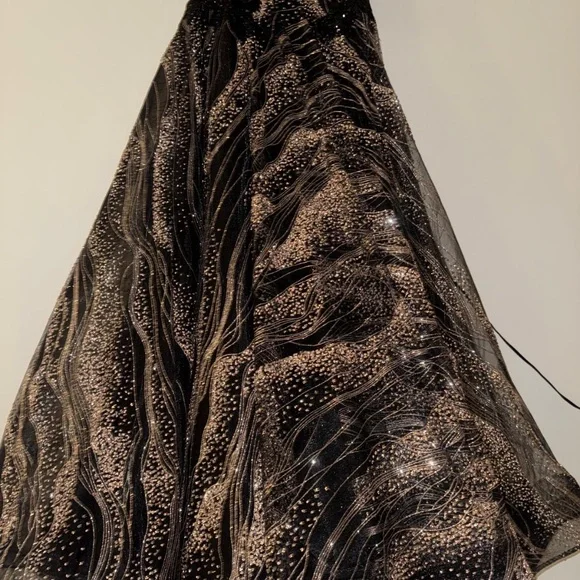 Party dresses - Picture 7 of 17